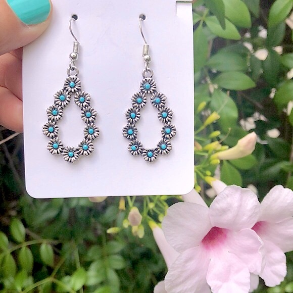 Jewelry - Turquoise Boho Flower Drop Earrings